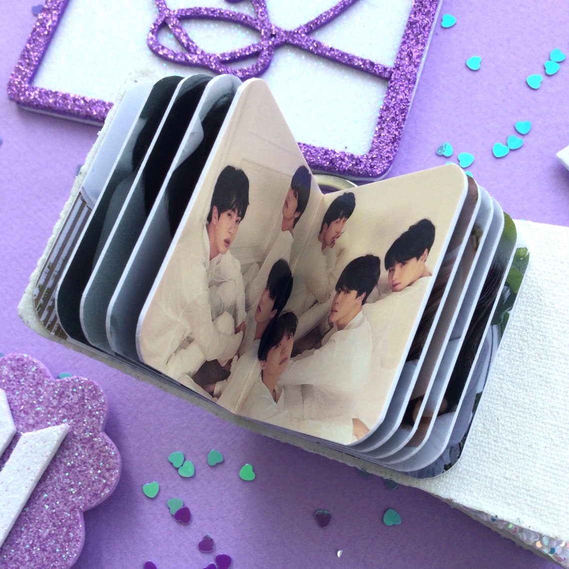 MXHBSTP 2Pcs Mini Photo Album, Small Photo Book Keyring, Photo Album Scrapbook Keyring Small Keyring Pockets Photo Key Accessories For Family Couples