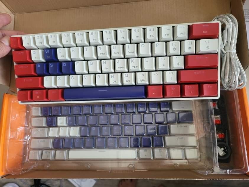 NEWMEN GM610 Wireless Mechanical Keyboard,60% USB C Wired/Bluetooth/2.4Ghz RGB | UK